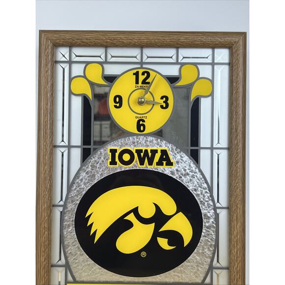 Vintage IOWA HAWKEYES Mirrored Bar Wall Clock ZA-MEKS 10" x 17" WORKS - Picture 2 of 4